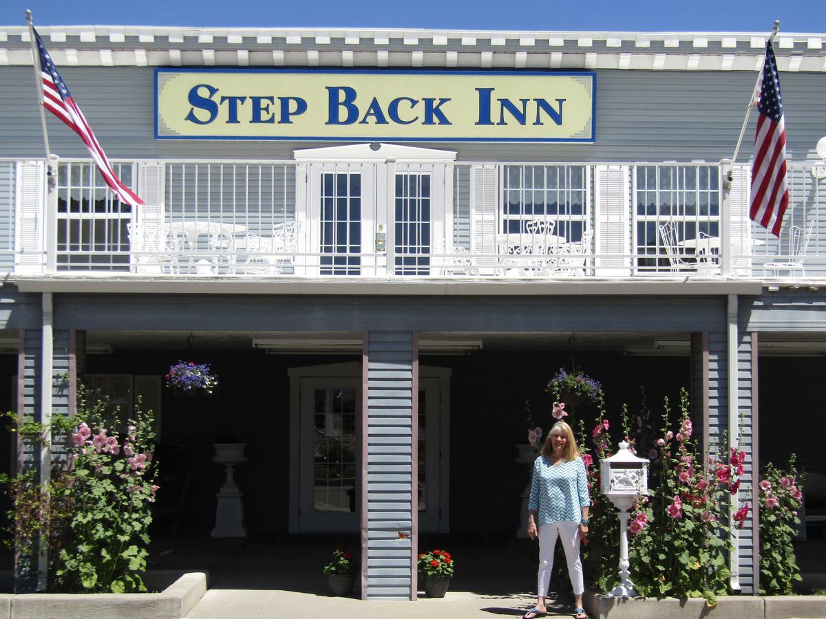 Step Back Inn Aztec 외부 사진